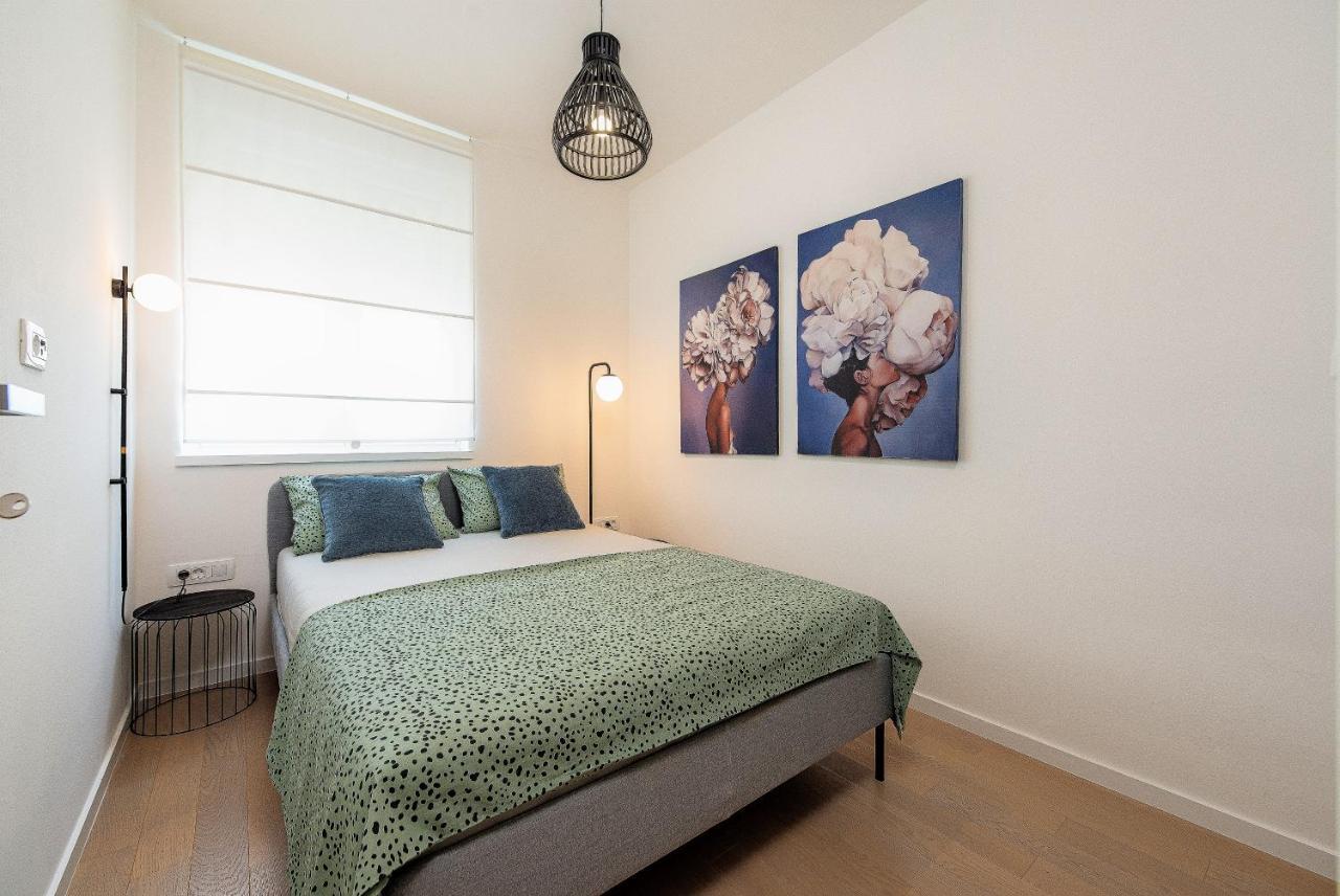 City Lux Apartment 2 - With Garage And Balcony Zadar Exterior photo